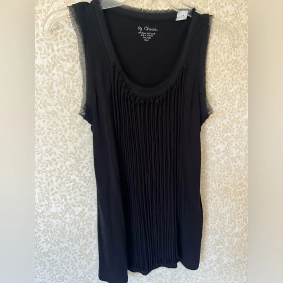 Like New Chicos tank - Picture 5 of 7